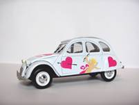 2CV St Valentin 1986 (une décoration en cohérence avec la fête des amoureux)