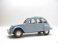 2CV AZAM 1965 (version améliorée de la 2CV du début des années 60)