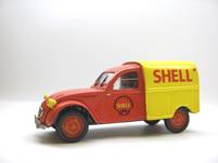 2CV AZU Shell 1963 (au service de l'entreprise pour ses qualités d'utilitaire bon marché et économique)