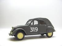2CV A 1954 qui a participé au rallye Monté Carlo